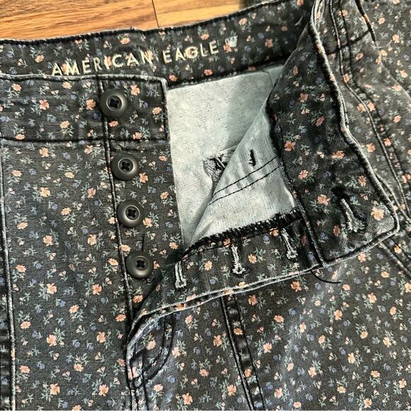 American Eagle Floral Cargo Pants, 90s, Y2K, Button Fly, Size 6 SHORT - Picture 7 of 15